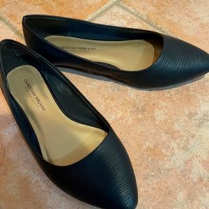 Black Textured Pointed Flats